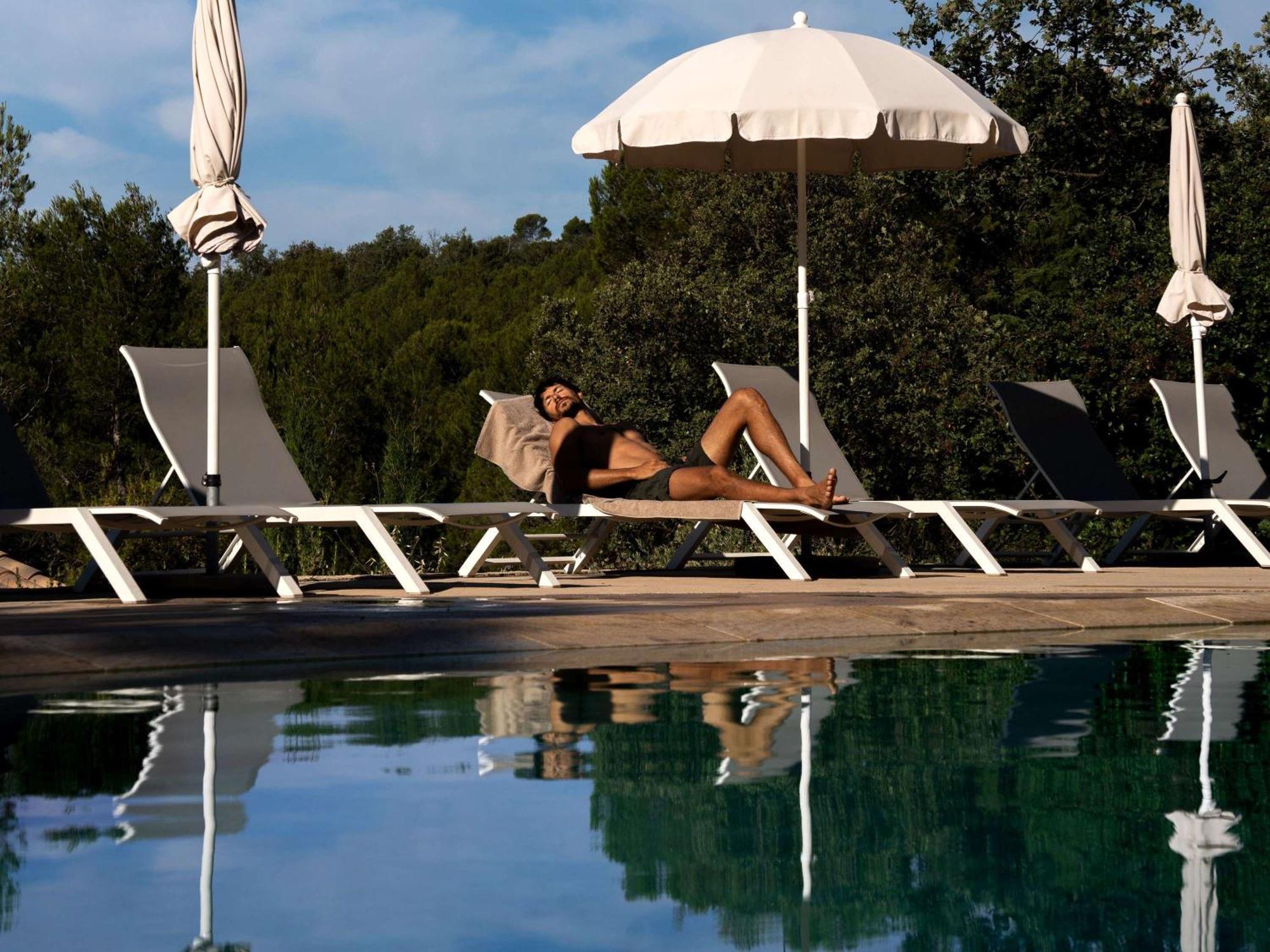 Mercure Brignoles Golf De Barbaroux & Spa מראה חיצוני תמונה