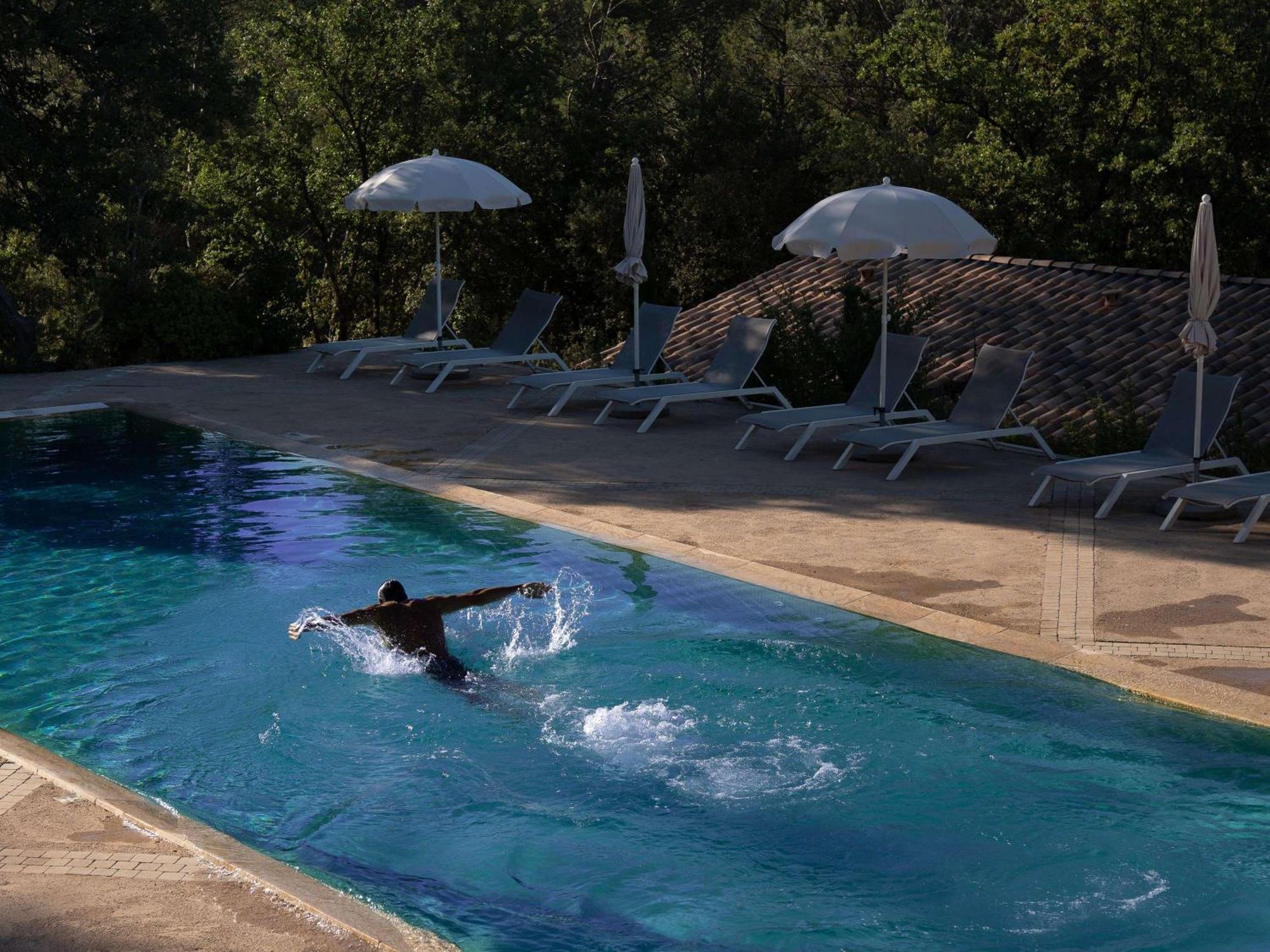 Mercure Brignoles Golf De Barbaroux & Spa מראה חיצוני תמונה