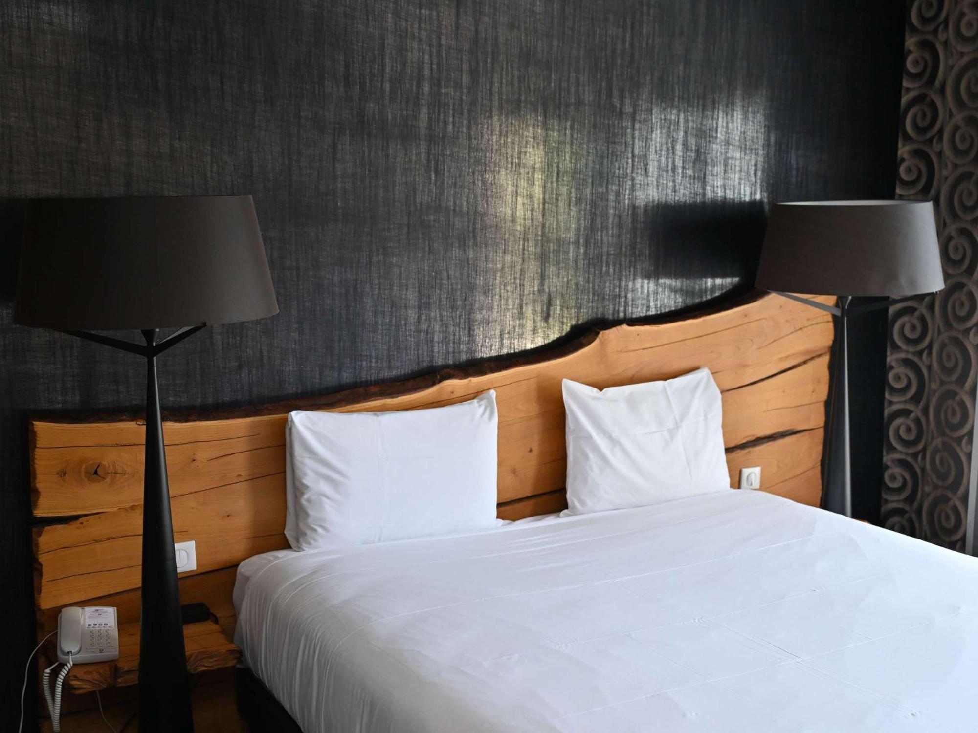 Mercure Brignoles Golf De Barbaroux & Spa מראה חיצוני תמונה