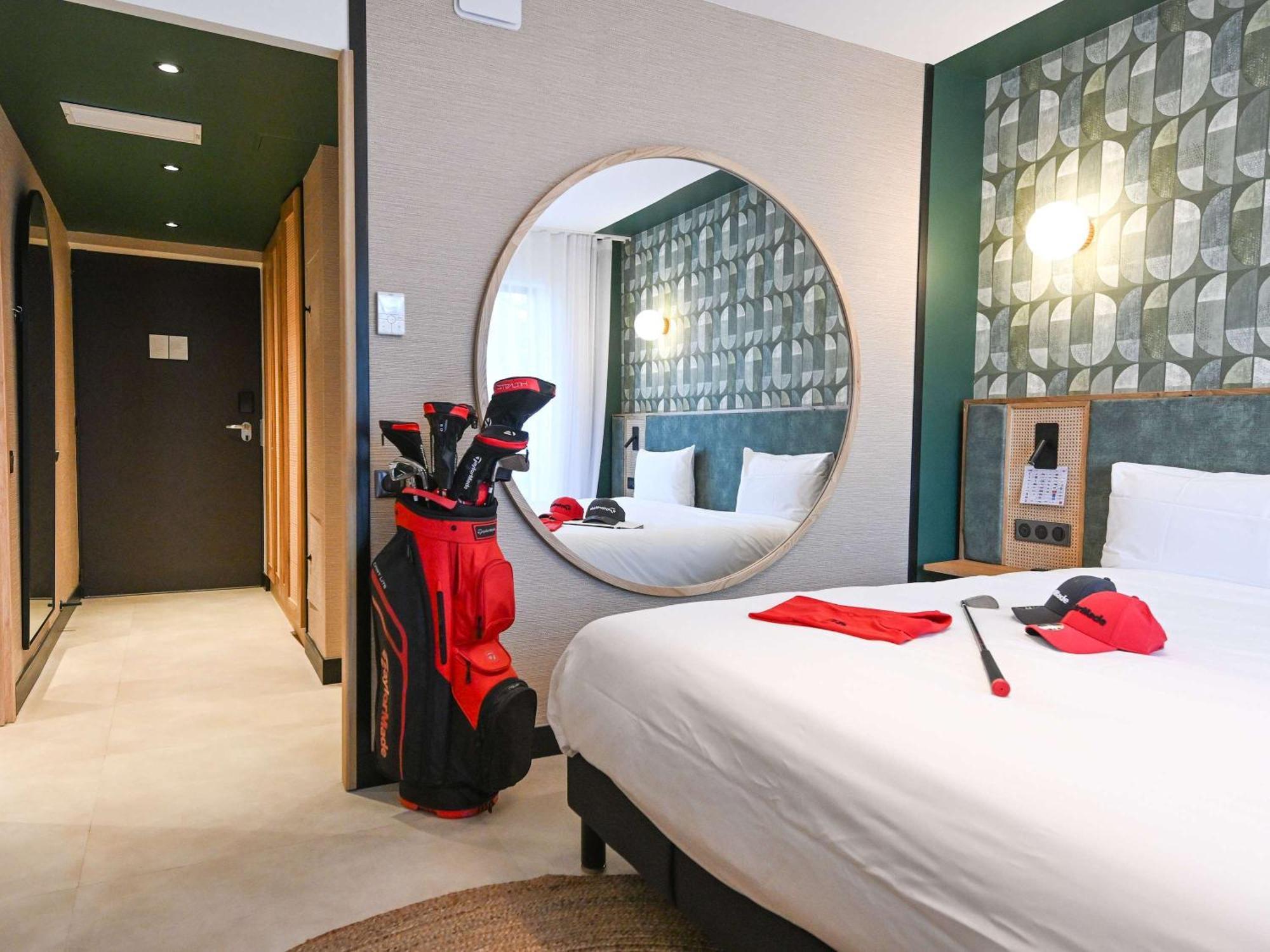 Mercure Brignoles Golf De Barbaroux & Spa מראה חיצוני תמונה